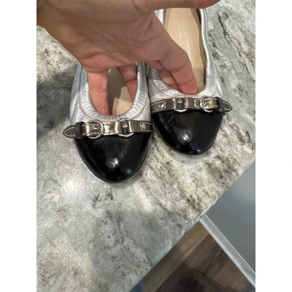 AGL Attilio Giusti Leombruni Monika flats‎ silver black patent cap toe buckle